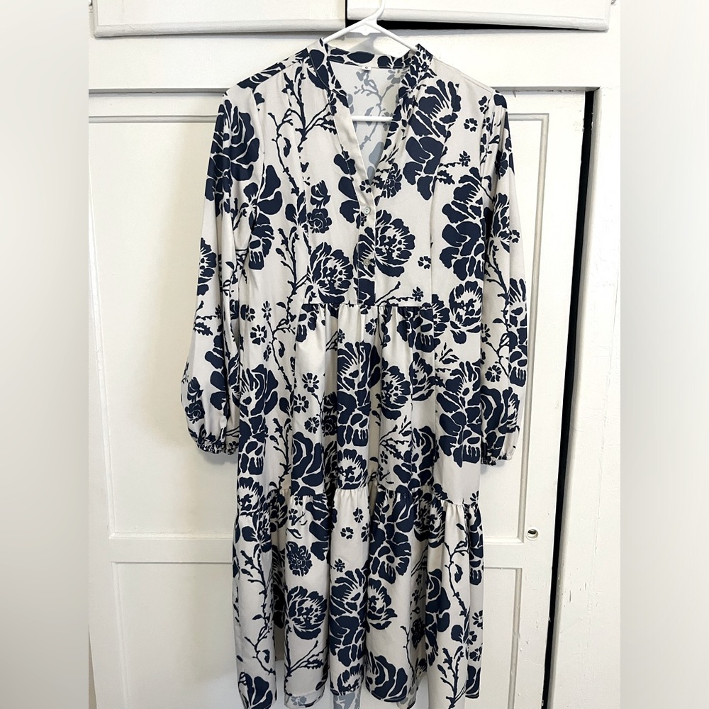 Blue and ivory floral dress with button front. Size S